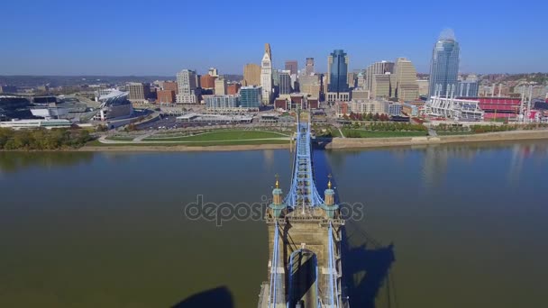 Centro de Cincinnati Ohio River 4k — Vídeos de Stock