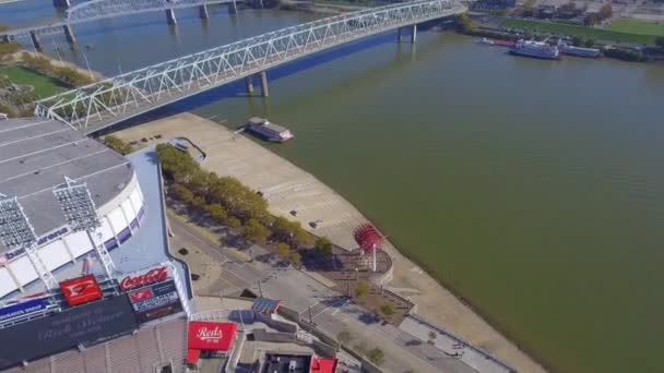 Ohio River Cincinnati Ohio USA aerial footage — Stock Video