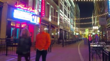 Cleveland Ohio geceleri touring