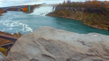 Niagara Falls ortaya