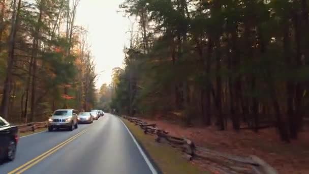 Projížděl Gatlinburg a Smokey Mountains — Stock video