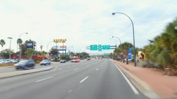 Rijden op International Drive Orlando — Stockvideo