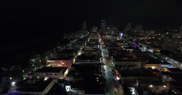 Aerial footage av Ocean Drive i Miami Beach Florida — Stockvideo