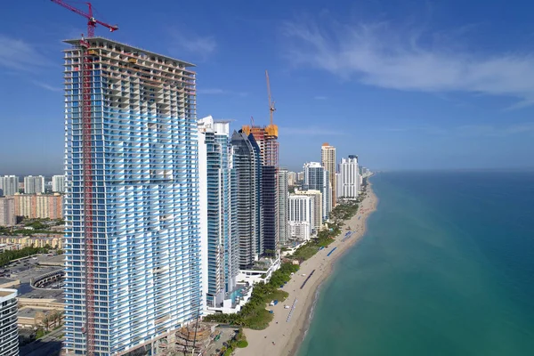 Картинки с воздуха Sunny Isles Beach FL — стоковое фото