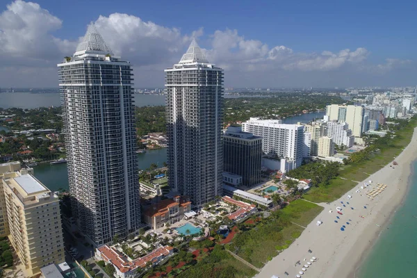 Hotell och lägenheter på Miami Beach — Stockfoto