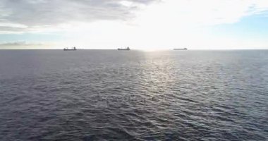 Off shore kargo ve petrol tankerleri