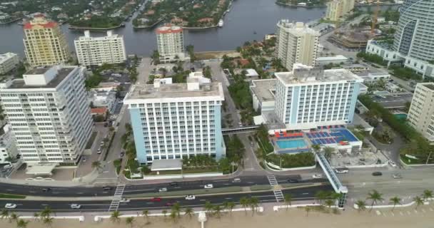 Vídeo aéreo de los resorts frente al mar de Fort Lauderdale — Vídeos de Stock