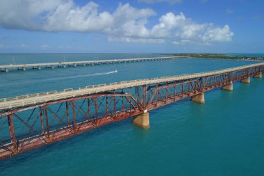 Florida Keys denizaşırı otoyol havadan görüntü