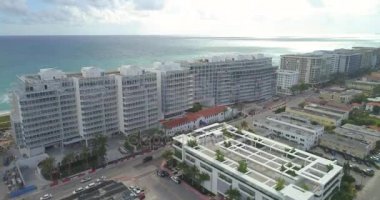 Hava dron video of Surfside Miami Beach
