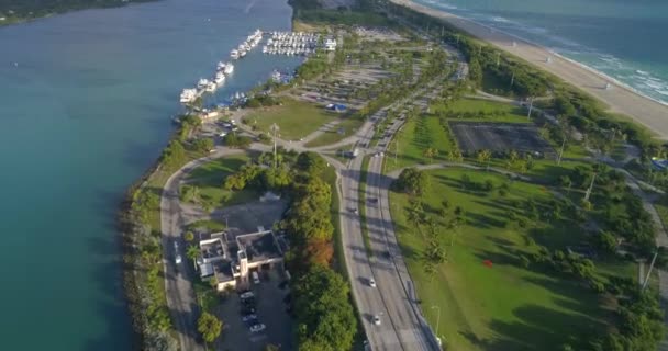 Haulover Park avión no tripulado de vídeo 4k 60p — Vídeo de stock