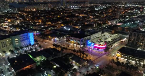 Miami Beach neonljus på natten — Stockvideo