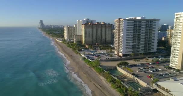 Hava dron görüntüleri Hallandale Beach — Stok video