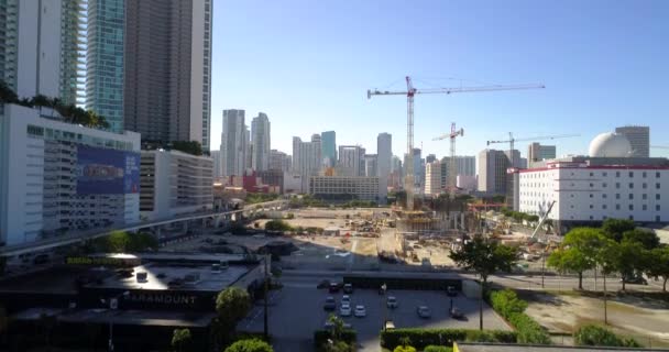 Construcción de video aéreo en Downtown Miami 4k — Vídeo de stock