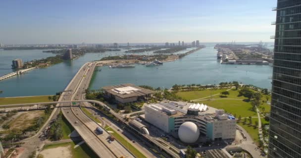 Downtown Miami luchtfoto tour 4k — Stockvideo