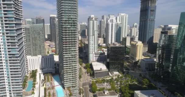 Imágenes aéreas de arquitectura Highrise — Vídeo de stock