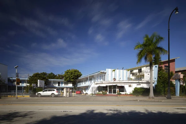Long exposure timelapse photo of the Seven Seas Motel — Stock Image Long exposure timelapse photo of the Seven Seas Motel Stock Image