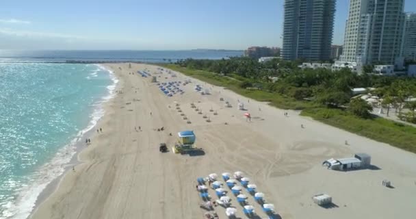 Miami Beach se aproxima a South Pointe Park . — Vídeo de stock