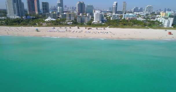 Aerial drone video South Beach summer vacation destination — Stock Video