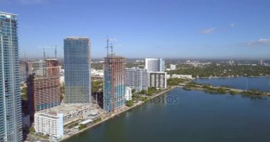 Hava drone uçuş Edgewater Miami 4k
