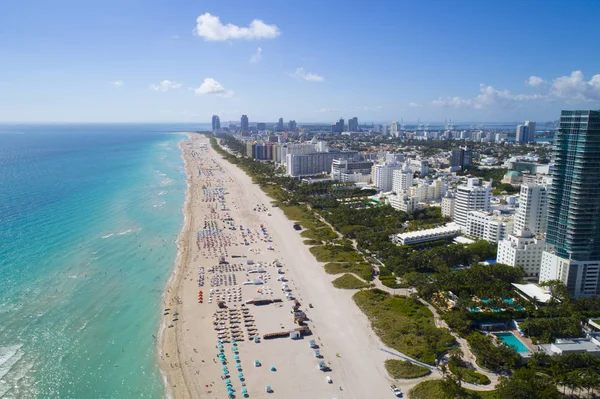 Luftaufnahme von Strandbädern in Miami Beach — Stockfoto