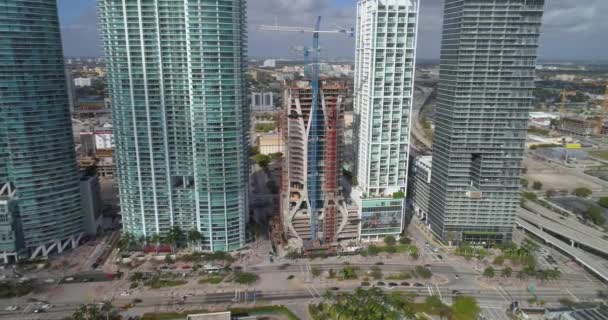 Een duizend Museum in Downtown Miami — Stockvideo