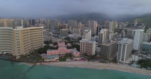 Śmigłowiec tour Waikiki, Hawaje 4k 30p — Wideo stockowe