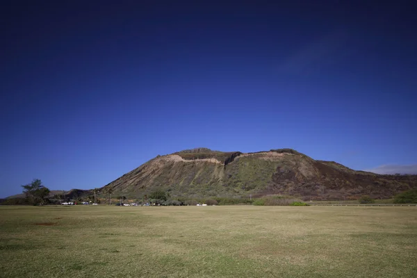 Hawaiian landschap met bergen — Stockfoto