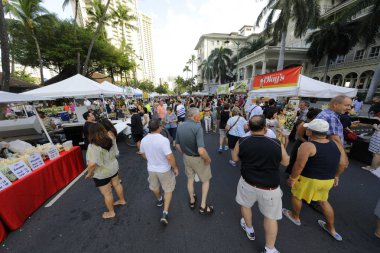 Honolulu sokak Festivali Kalakaua Avenue'da
