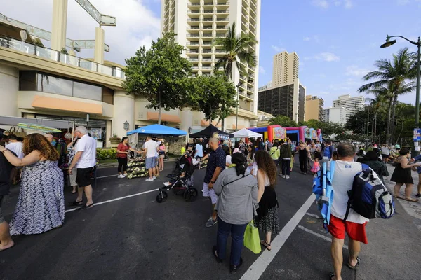 Tartott Kalakaua Avenue, Honolulu Utcafesztivál — Stock Fotó