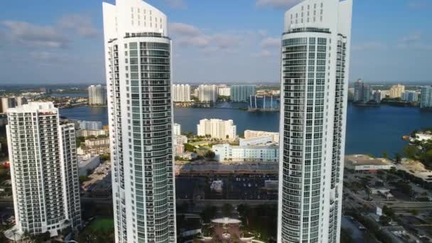 Trump Towers Sunny Isles och Rk Plaza — Stockvideo