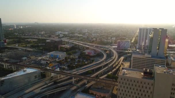 Crepúsculo no centro de Miami vídeo aéreo — Vídeo de Stock