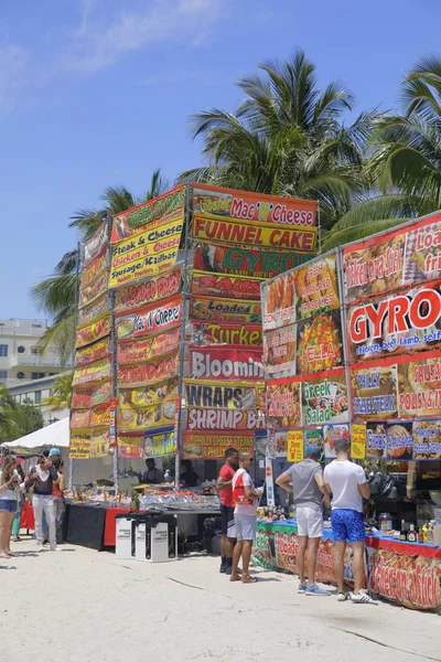Miami Beach dumy gejowskiej weekend festiwalu — Zdjęcie stockowe