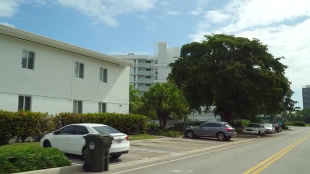 Moderne condominium Bay Harbor Islands Florida — Stockvideo