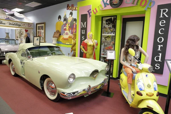Автомобильный музей Майами в музее Дезера — стоковое фото