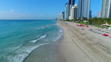 Sunny Isles Beach Fl üzerinde düşük hava video kınamak