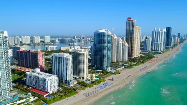 Residencias frente al mar Sunny Isles Beach — Vídeo de stock