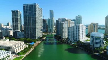  Brickell anahtar ve köprü