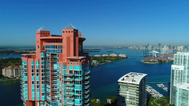 Aerial Portofino Miami Beach flyover — Stock Video