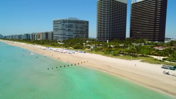 Drone aéreo de vídeo de Bal Harbour Beach FL — Vídeo de Stock