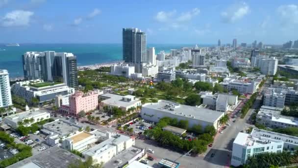 Antena flythrough Miami Beach 4k 60p — Wideo stockowe