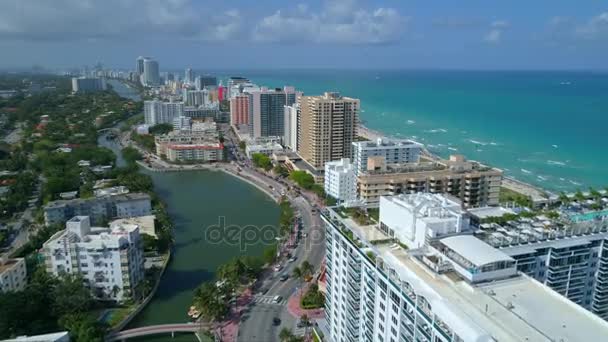 Miami Beach hotels and condominiums apartment buildings — Stock Video