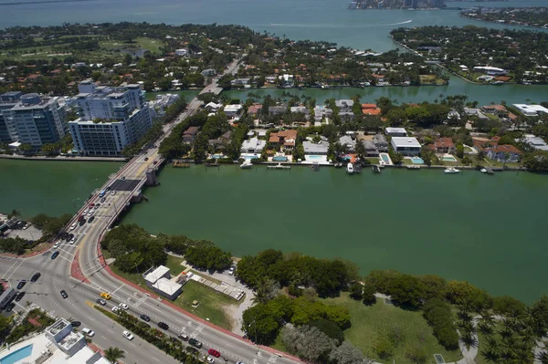 Allison Island e il ponte levatoio della 63rd Street — Foto Stock