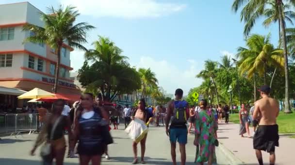 Miejski weekend dzień pamięci Miami Beach ruchu wideo — Wideo stockowe