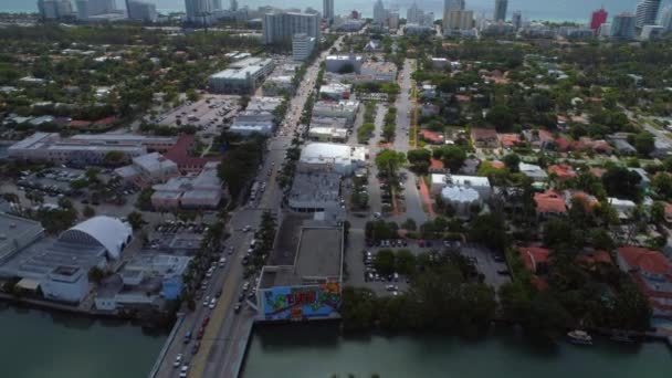 Luchtfoto video van Arthur Godfrey Road Miami Beach — Stockvideo