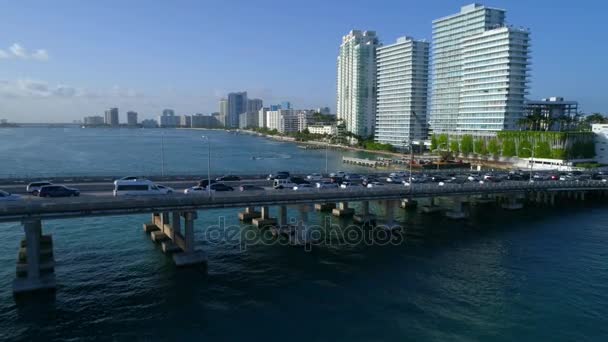 Мост Макартур до пристани Майами-Бич — стоковое видео