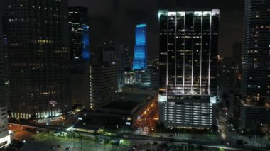 Totalbank Downtown Miami gece 4k 24p