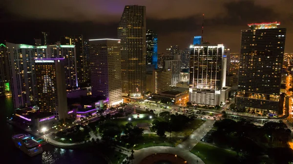 Imagem da noite aérea Downtown Miami — Fotografia de Stock