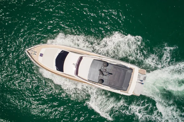 Aerial image of a luxury yacht — Stock Photo, Image