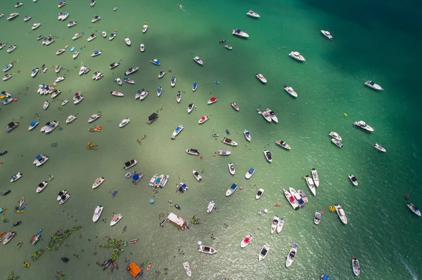 Haulover Memorial: de ki hafta sonu boyunca kum bar — Stok fotoğraf