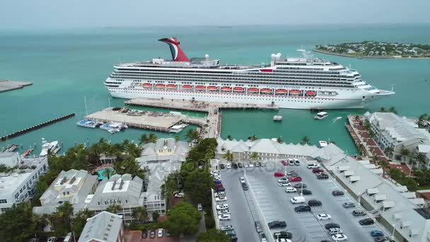 Vídeo aéreo Carnaval Libertad llegando a Key West 4k — Vídeos de Stock
